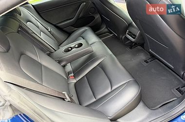 Седан Tesla Model 3 2022 в Золочеве