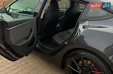 Седан Tesla Model 3 2024 в Кривому Розі