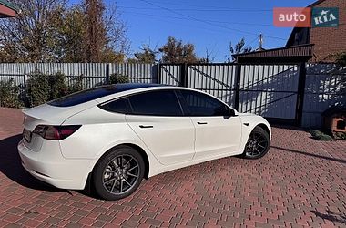 Седан Tesla Model 3 2021 в Миргороді