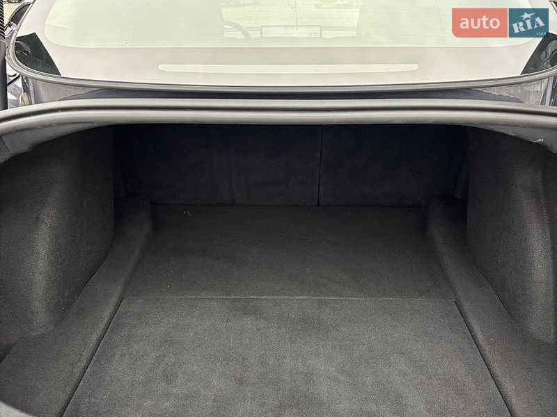 Седан Tesla Model 3 2023 в Днепре