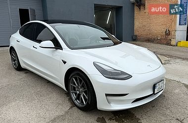 Седан Tesla Model 3 2021 в Нежине