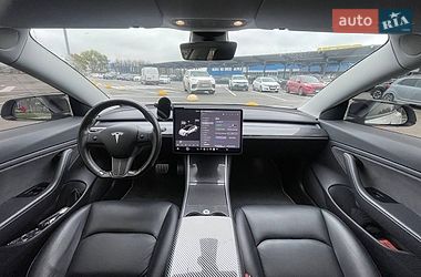 Седан Tesla Model 3 2019 в Киеве