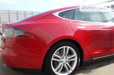 Седан Tesla Model S 2014 в Харькове