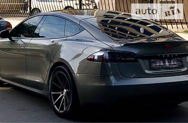 Седан Tesla Model S 2016 в Одессе