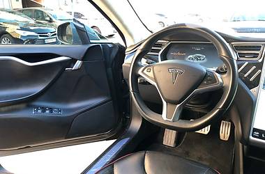 Седан Tesla Model S 2013 в Киеве