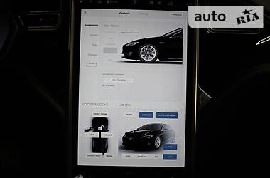 Лифтбек Tesla Model S 2018 в 