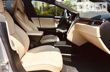 Лифтбек Tesla Model S 2017 в Днепре