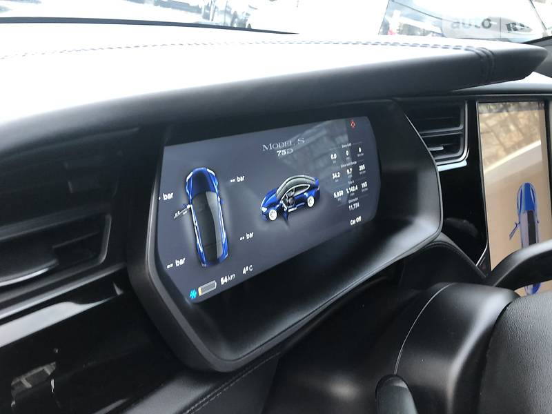 Седан Tesla Model S 2018 в Одессе