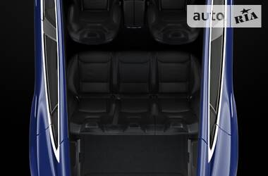 Лифтбек Tesla Model S 2015 в 