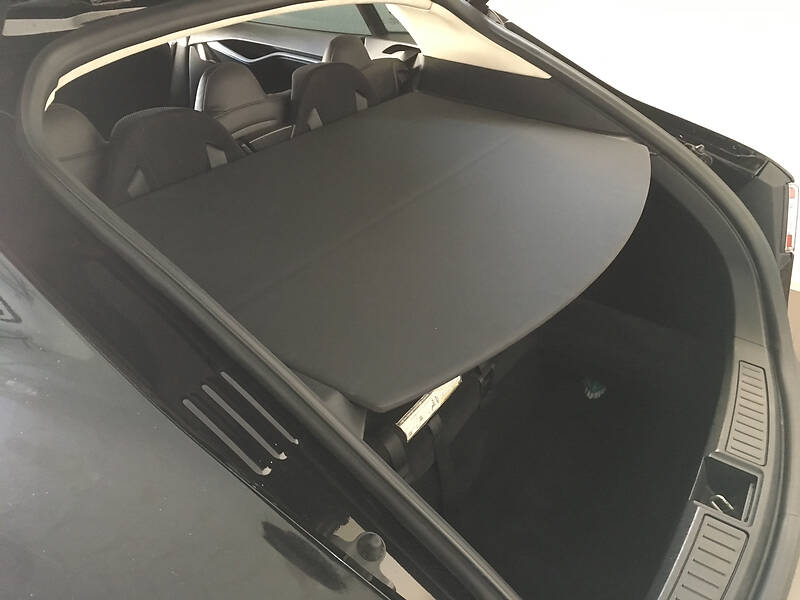 Хэтчбек Tesla Model S 2014 в Коломые
