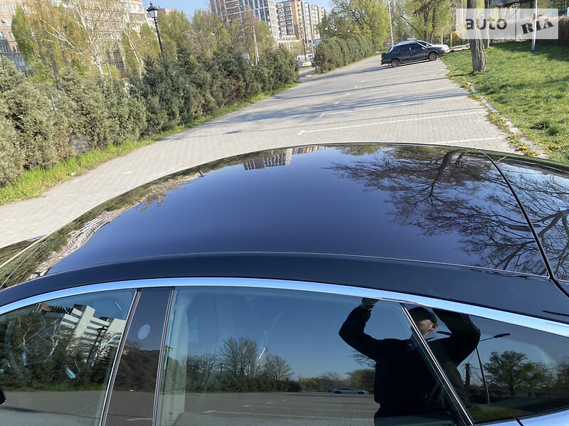 Ліфтбек Tesla Model S 2017 в Дніпрі фото 21 Ліфтбек Tesla Model S 2017 в Дніпрі