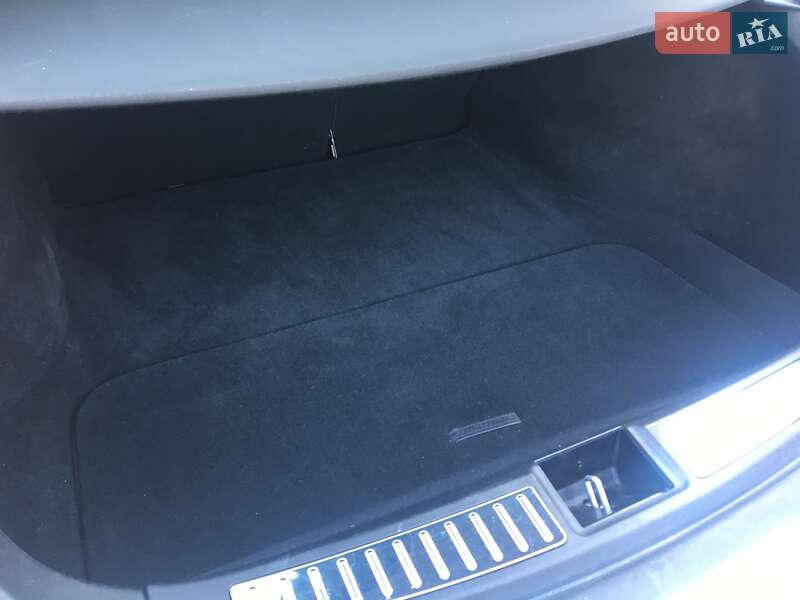 Лифтбек Tesla Model S 2013 в Киеве