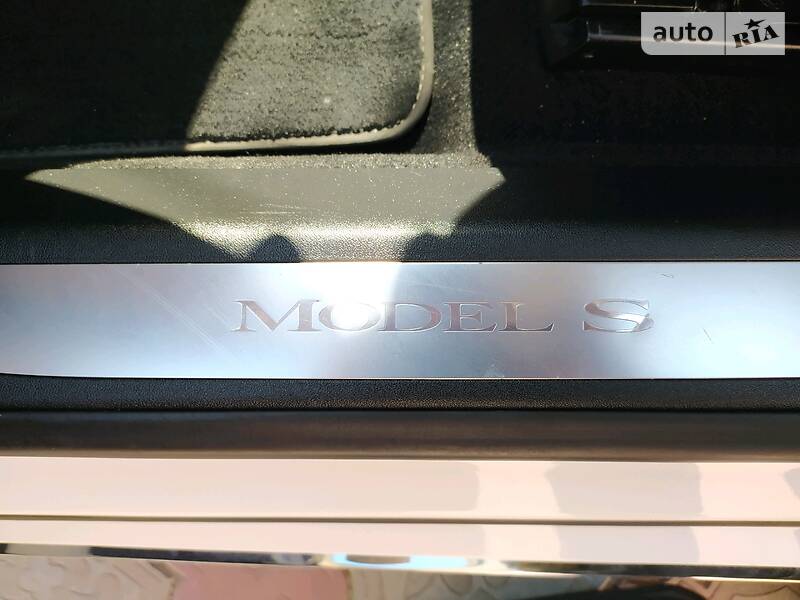 Седан Tesla Model S 2016 в Житомирі фото 52 Седан Tesla Model S 2016 в Житомирі