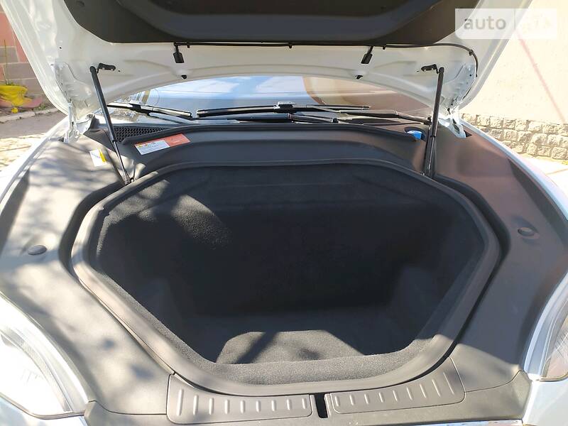 Седан Tesla Model S 2016 в Житомирі фото 58 Седан Tesla Model S 2016 в Житомирі