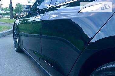 Седан Tesla Model S 2014 в 
