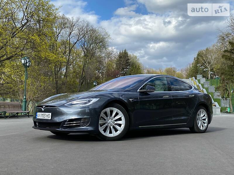 Хетчбек Tesla Model S 2017 в Харкові