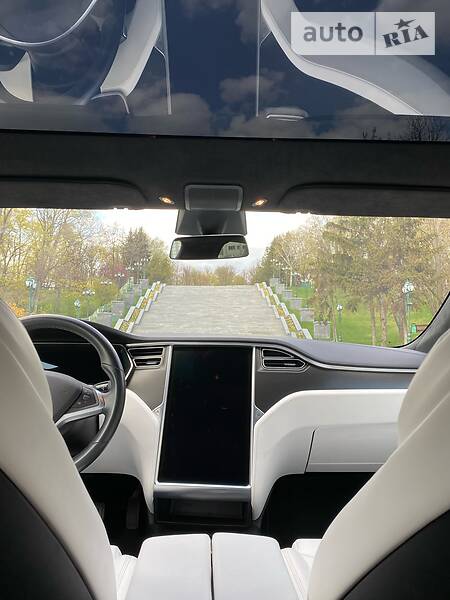 Хетчбек Tesla Model S 2017 в Харкові
