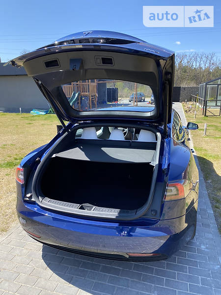 Ліфтбек Tesla Model S 2017 в Житомирі фото 17 Ліфтбек Tesla Model S 2017 в Житомирі