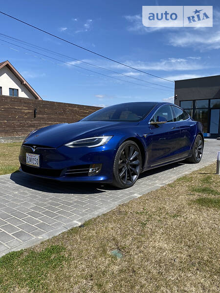 Ліфтбек Tesla Model S 2017 в Житомирі фото 10 Ліфтбек Tesla Model S 2017 в Житомирі