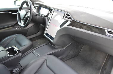 Ліфтбек Tesla Model S 2016 в 