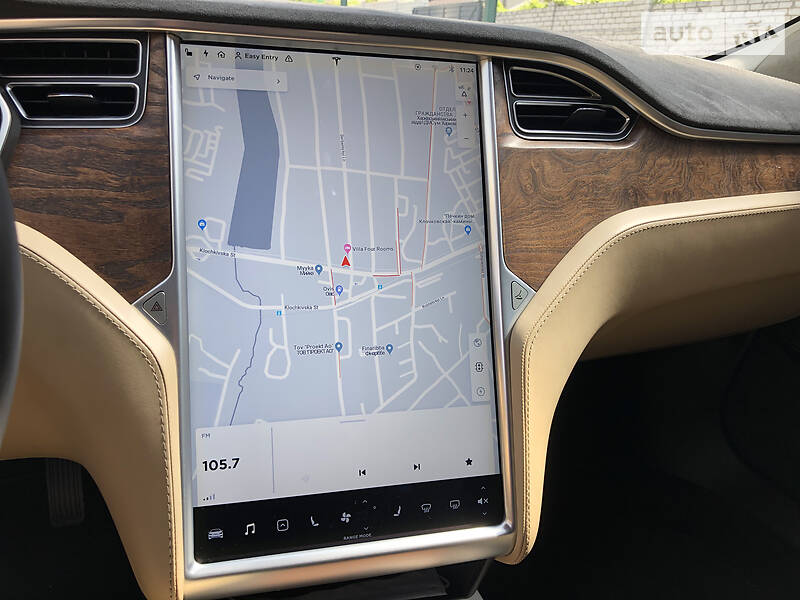 Хетчбек Tesla Model S 2017 в Харкові