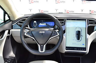 Ліфтбек Tesla Model S 2013 в Києві