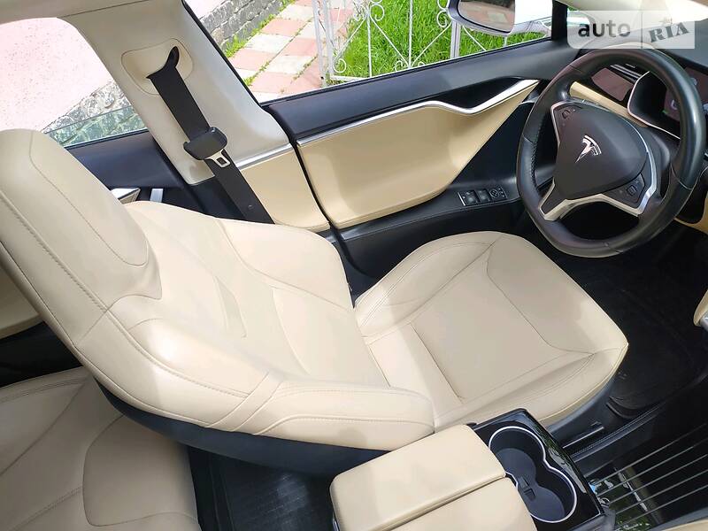 Седан Tesla Model S 2016 в Житомирі фото 46 Седан Tesla Model S 2016 в Житомирі