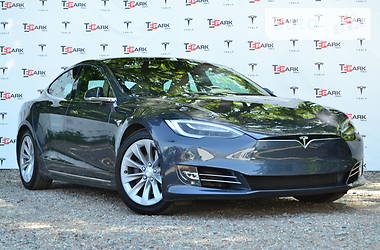 Ліфтбек Tesla Model S 2016 в 