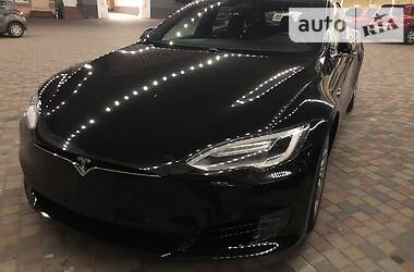 Седан Tesla Model S 2017 в Дніпрі