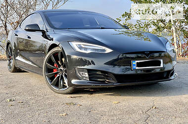 Седан Tesla Model S 2016 в Днепре