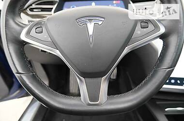 Хэтчбек Tesla Model S 2016 в Дубно