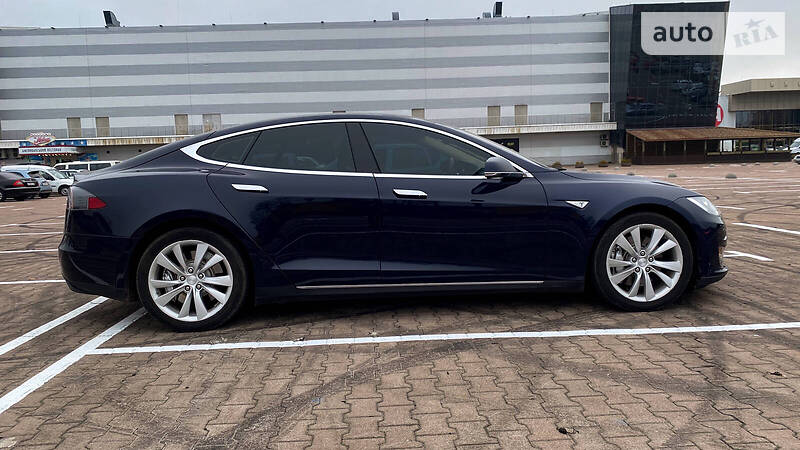 Tesla Model S