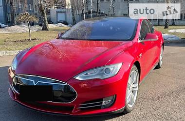 Хэтчбек Tesla Model S 2014 в Черкассах