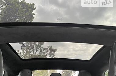 Хэтчбек Tesla Model S 2016 в Кривом Роге