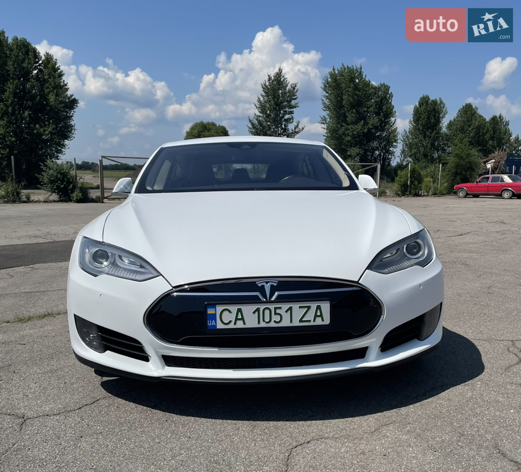 2015 Tesla Model S - мініатюра 14