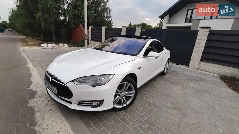 Tesla Model S