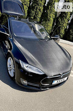 Хэтчбек Tesla Model S 2013 в Киеве