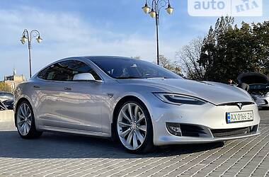 Лифтбек Tesla Model S 2016 в Харькове