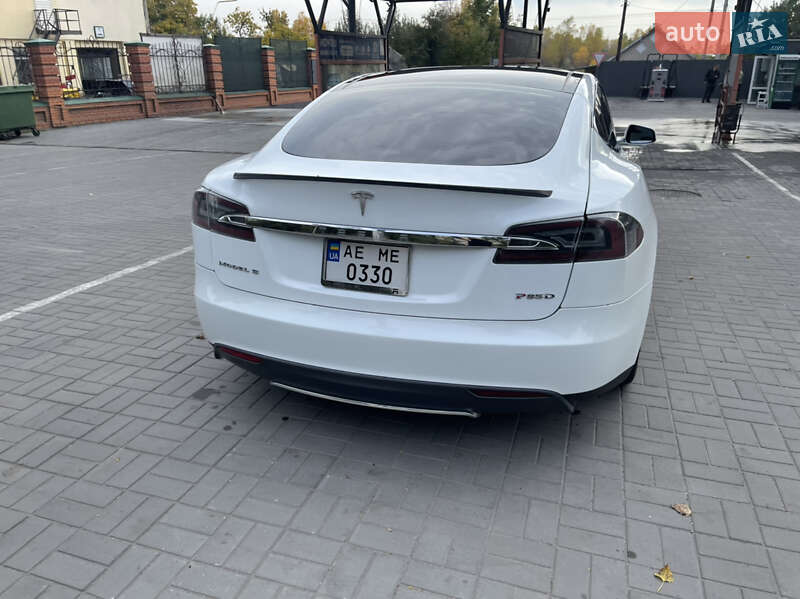 Лифтбек Tesla Model S 2013 в Днепре