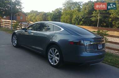 Лифтбек Tesla Model S 2014 в Киеве