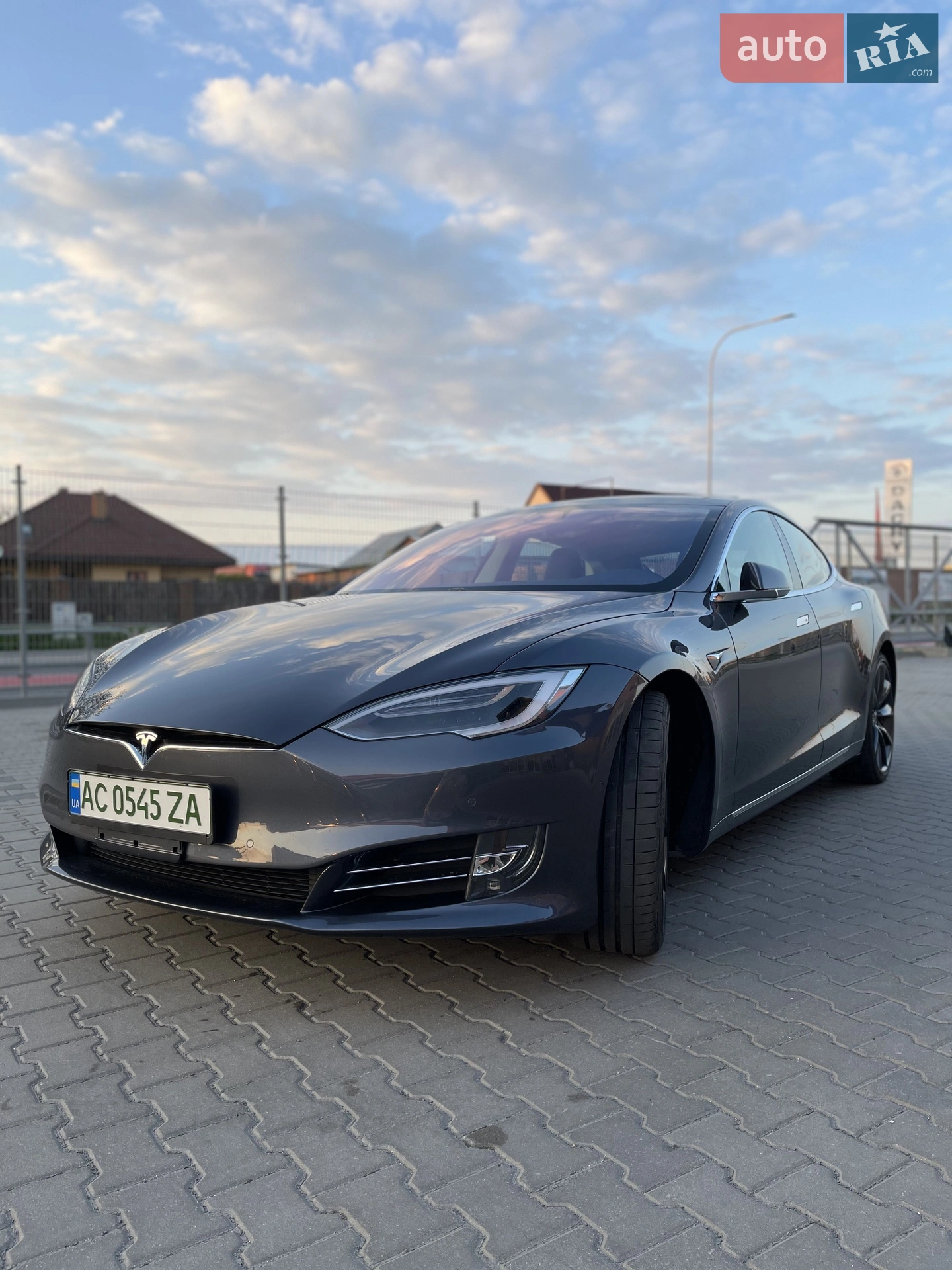 2018 Tesla Model S - фото 1
