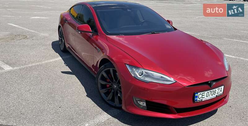 Лифтбек Tesla Model S 2014 в Черновцах