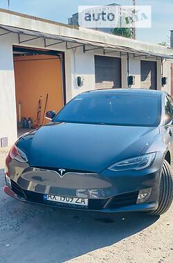 Лифтбек Tesla Model S 2016 в Харькове