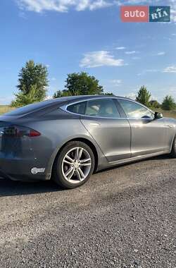 Лифтбек Tesla Model S 2013 в Киеве