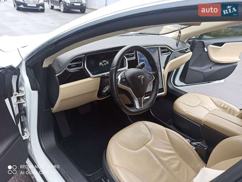 Лифтбек Tesla Model S 2013 в Хмельницком