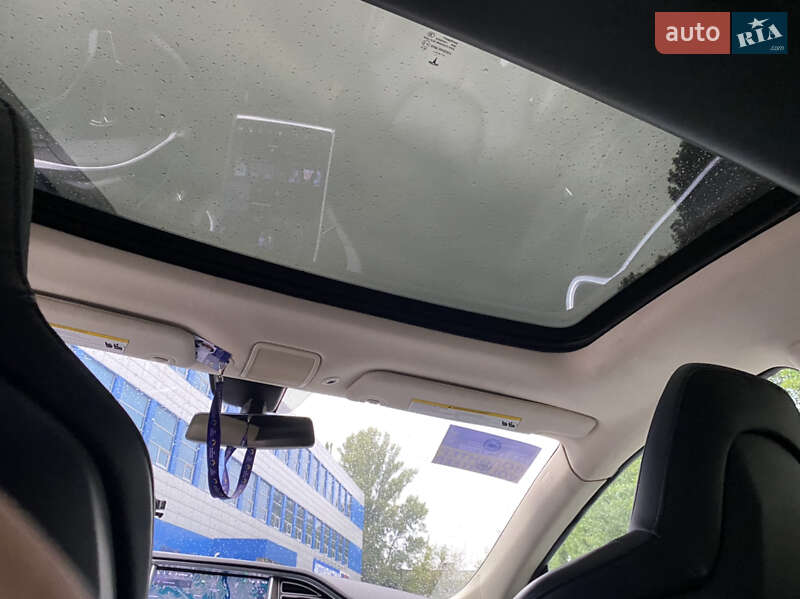 Хетчбек Tesla Model S 2014 в Києві фото 21 Хетчбек Tesla Model S 2014 в Києві