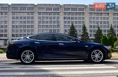 Лифтбек Tesla Model S 2015 в Киеве