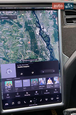 Хэтчбек Tesla Model S 2014 в Киеве