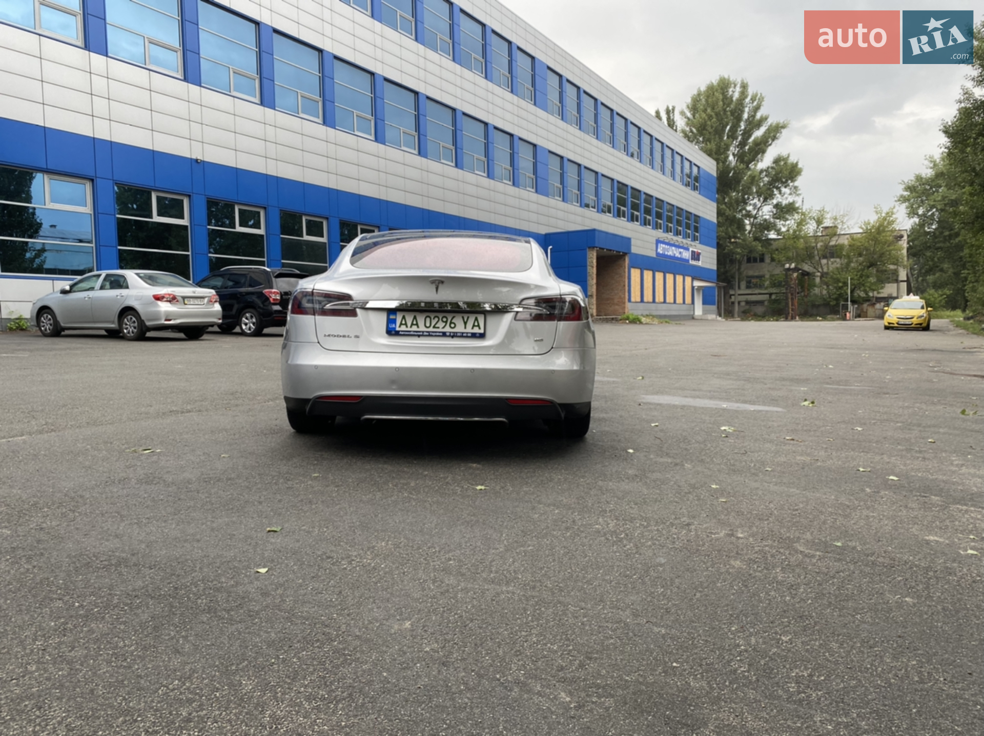 2014 Tesla Model S - мініатюра 16