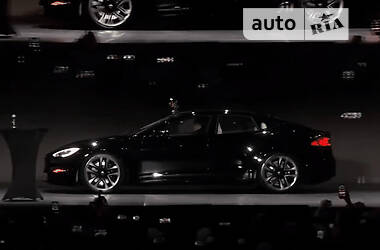 Лифтбек Tesla Model S 2022 в 